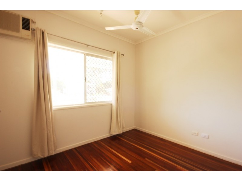11 Rosewall Street, Moranbah QLD 4744