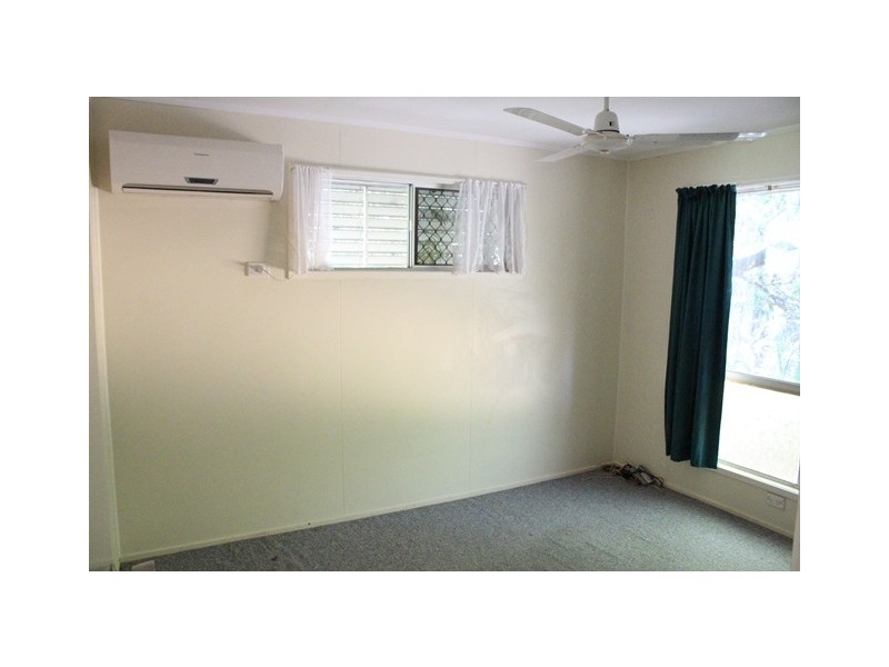 147 Mills Avenue, Moranbah QLD 4744