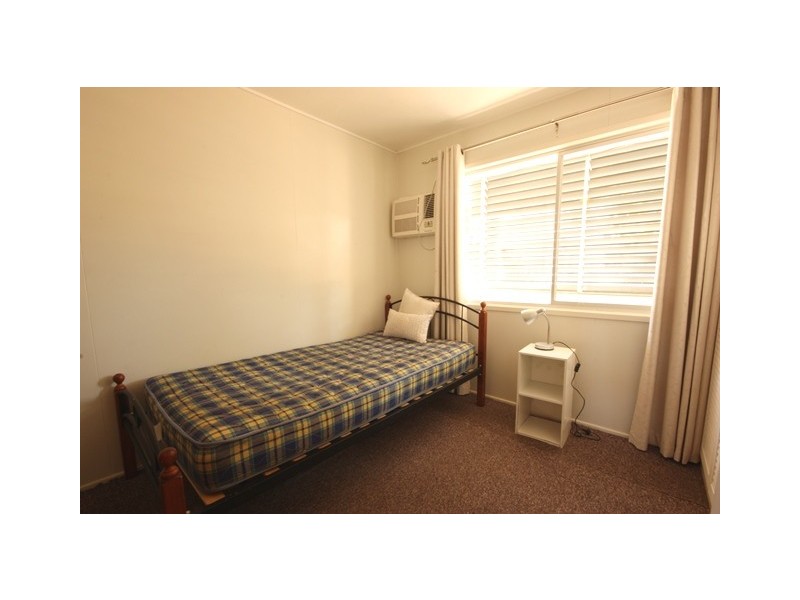 32 Archer Drive, Moranbah QLD 4744