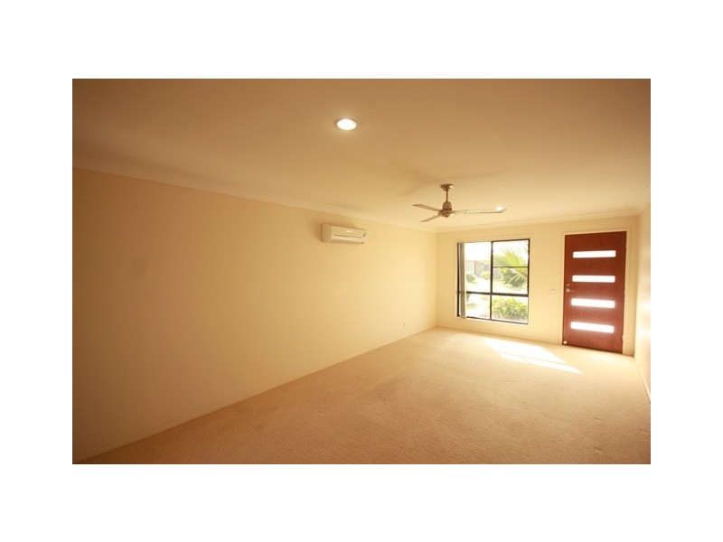2/15 Bilgola Place, Blacks Beach QLD 4740