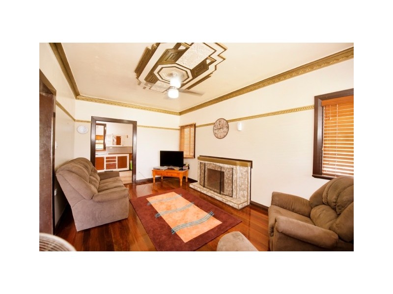 7 Perkins Street, North Mackay QLD 4740