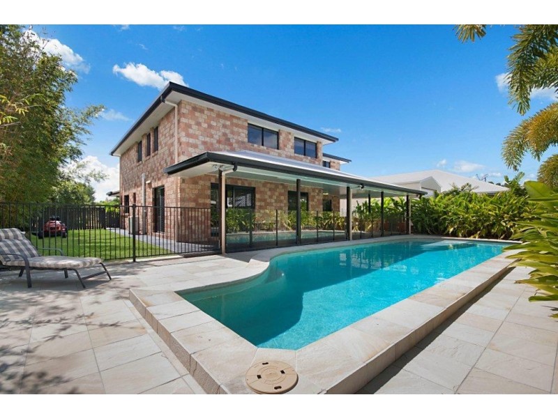 2 Friarbird Avenue, Blacks Beach QLD 4740