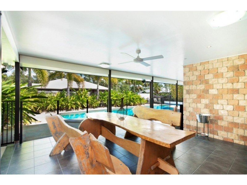 2 Friarbird Avenue, Blacks Beach QLD 4740