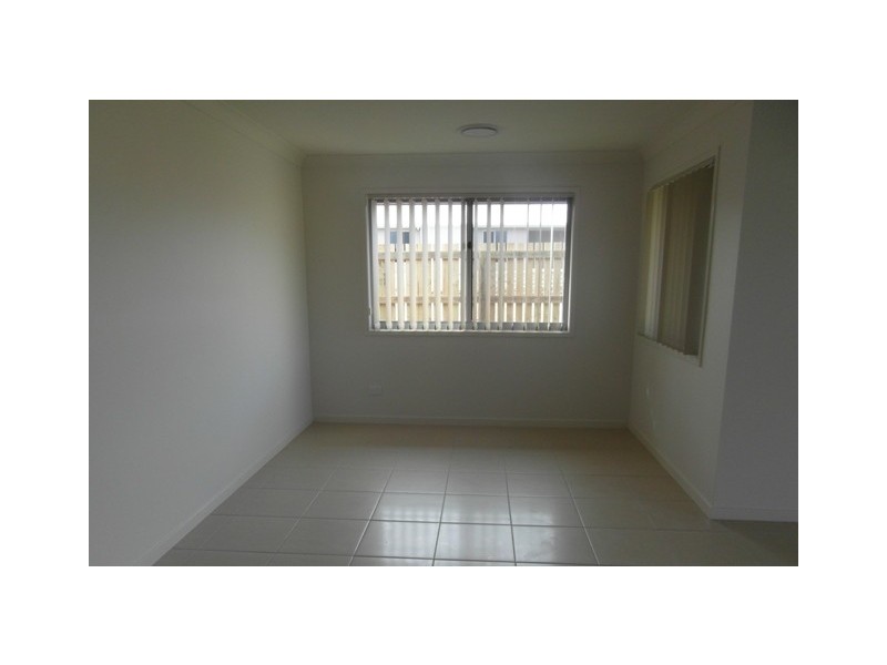 11 Yatay Street, Eimeo QLD 4740