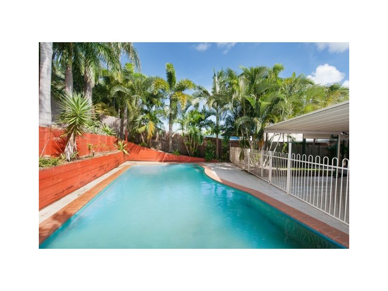 80 Slater Avenue, Blacks Beach QLD 4740