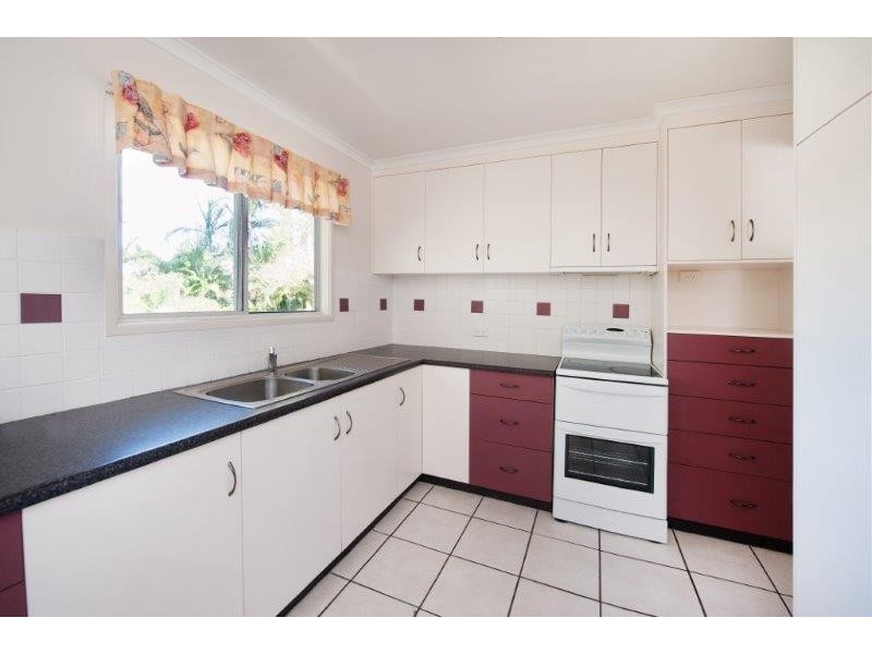 9 Peak Downs Highway, Walkerston QLD 4751