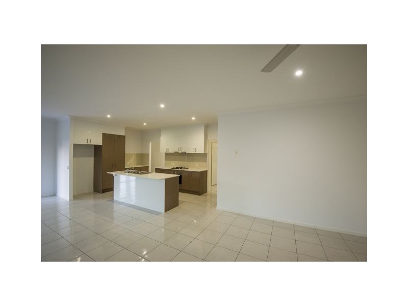 26 Burge Court, Glenella QLD 4740