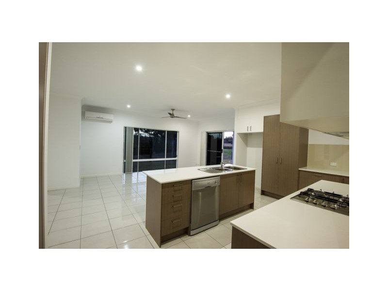 26 Burge Court, Glenella QLD 4740