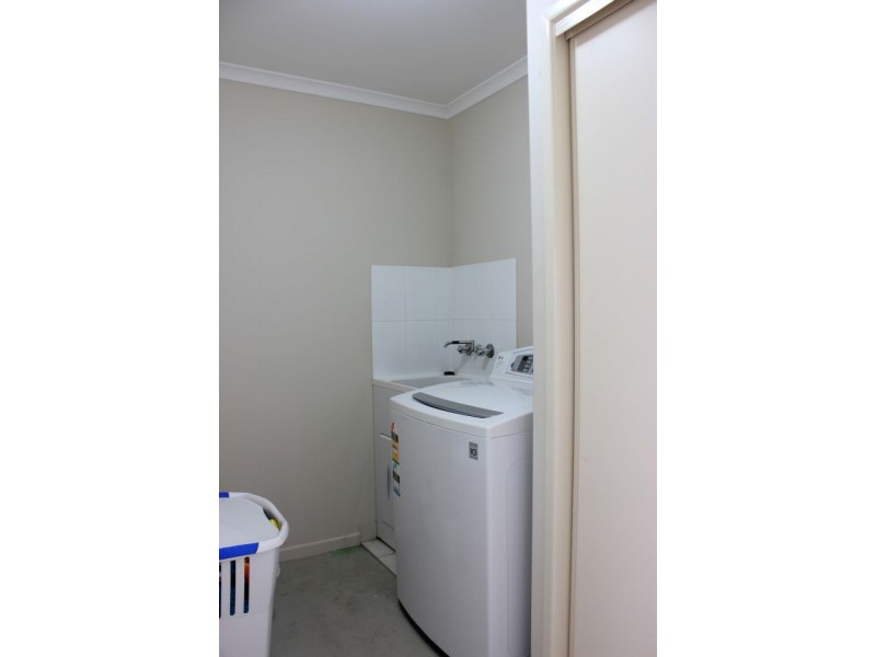 18 Lancaster Way, Ooralea QLD 4740