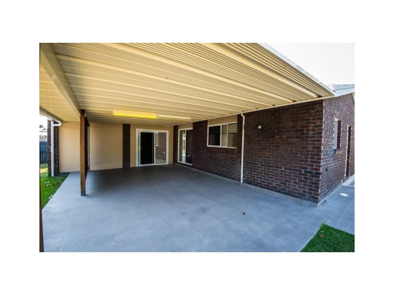 4 Broomdykes Drive, Beaconsfield QLD 4740