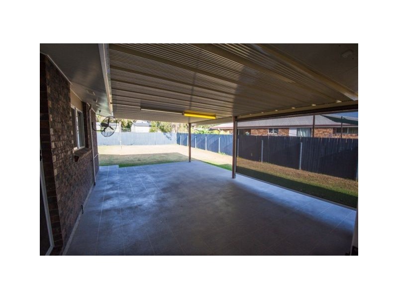 4 Broomdykes Drive, Beaconsfield QLD 4740