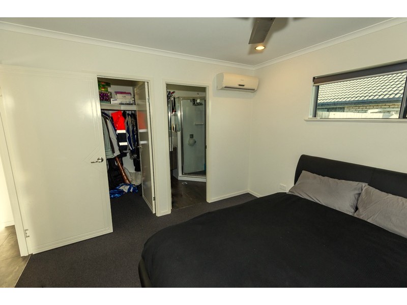 10 Crestview Crescent, Bucasia QLD 4750