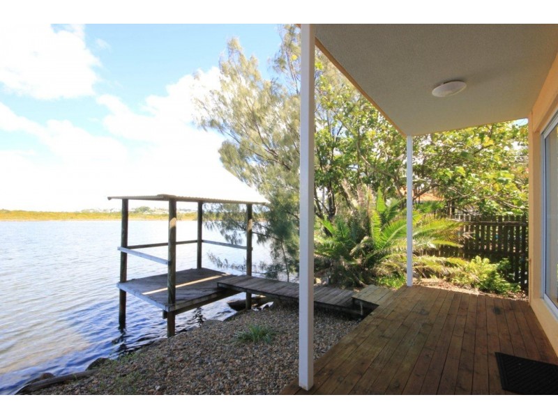 10/17 Beach Road, Dolphin Heads QLD 4740