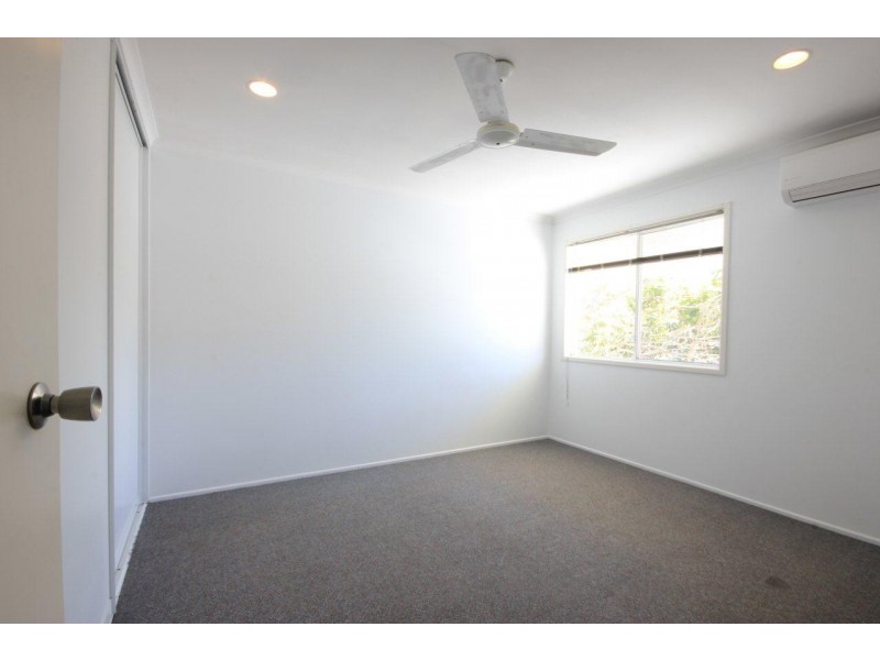 10/17 Beach Road, Dolphin Heads QLD 4740