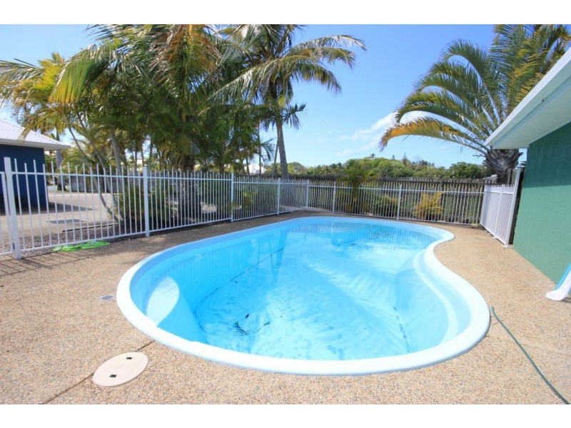 10/17 Beach Road, Dolphin Heads QLD 4740