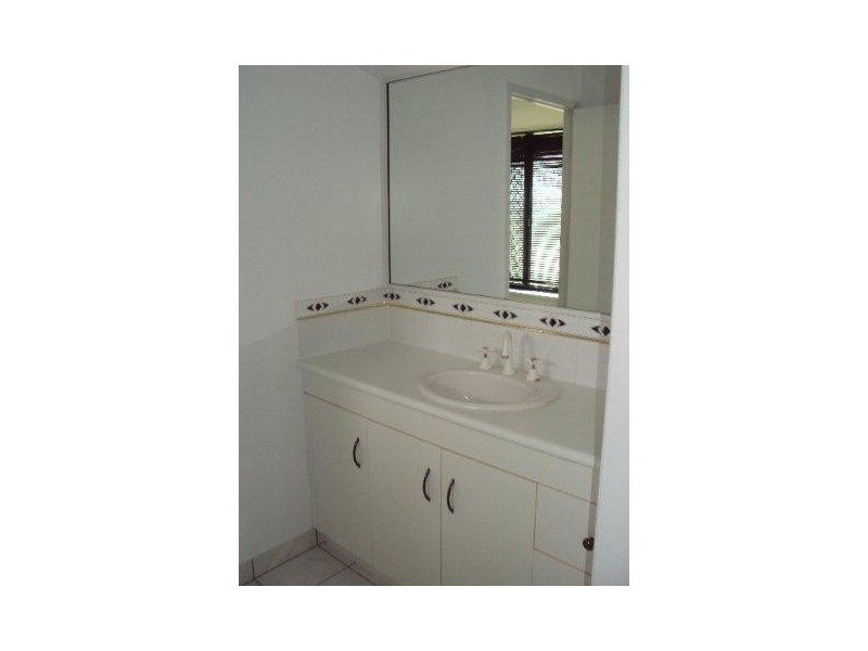 2 McAlary Drive, Blacks Beach QLD 4740