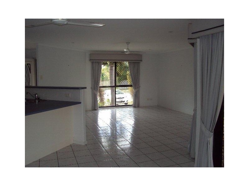 2 McAlary Drive, Blacks Beach QLD 4740