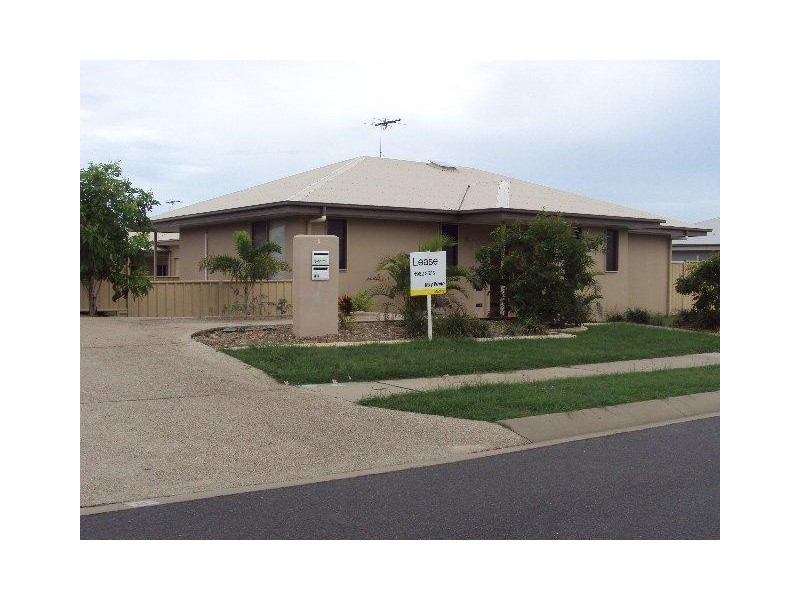4/4 Mulcahy Court, Eimeo QLD 4740