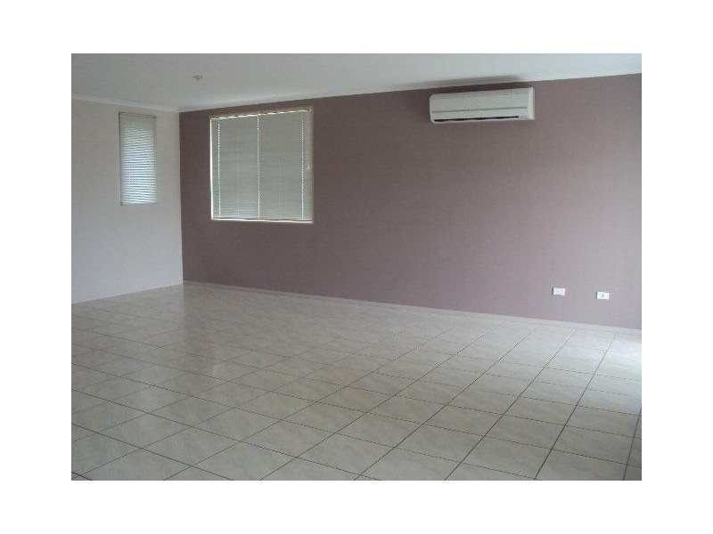 4/4 Mulcahy Court, Eimeo QLD 4740