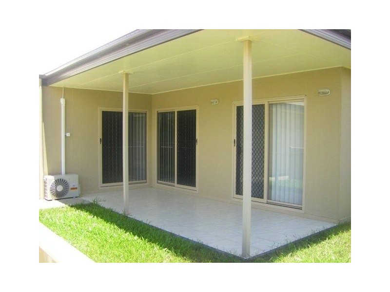 4/4 Mulcahy Court, Eimeo QLD 4740