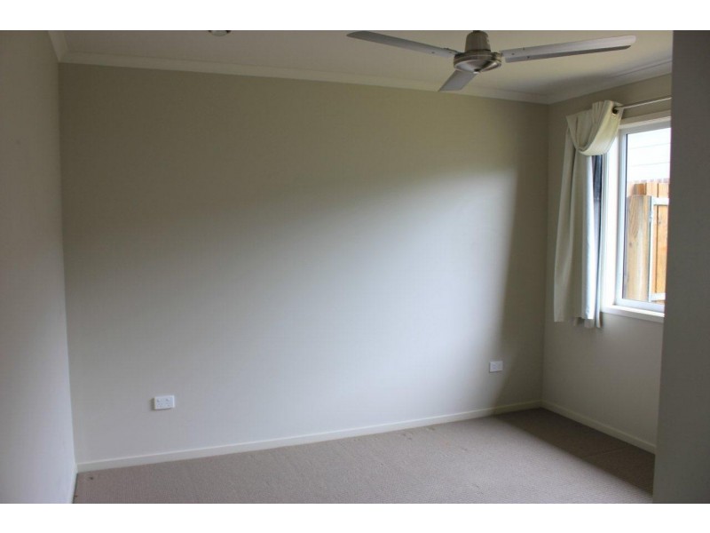 7 Sonoran street, Rural View QLD 4740