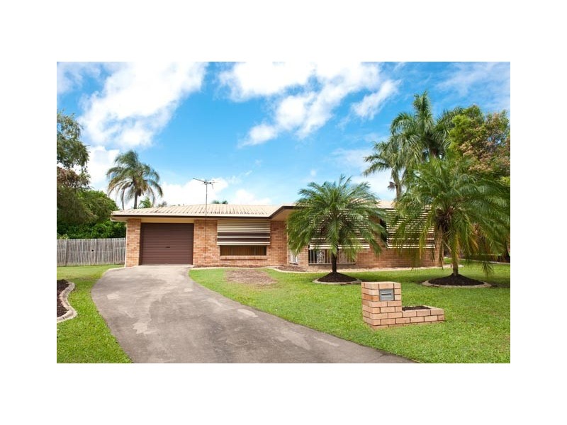 6 Shepherd Cres, Mount Pleasant QLD 4740