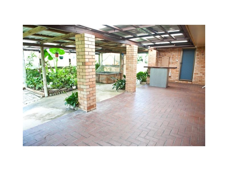 6 Shepherd Cres, Mount Pleasant QLD 4740
