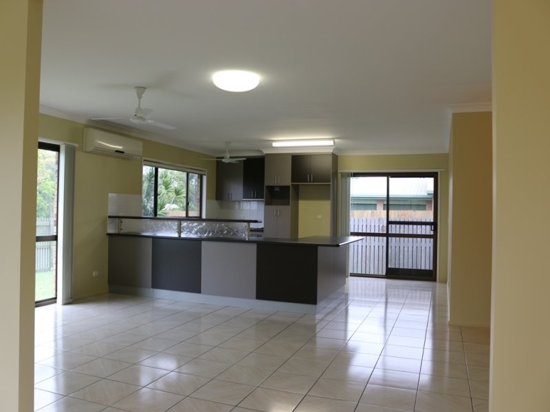 37 Melaleuca Street, Slade Point QLD 4740