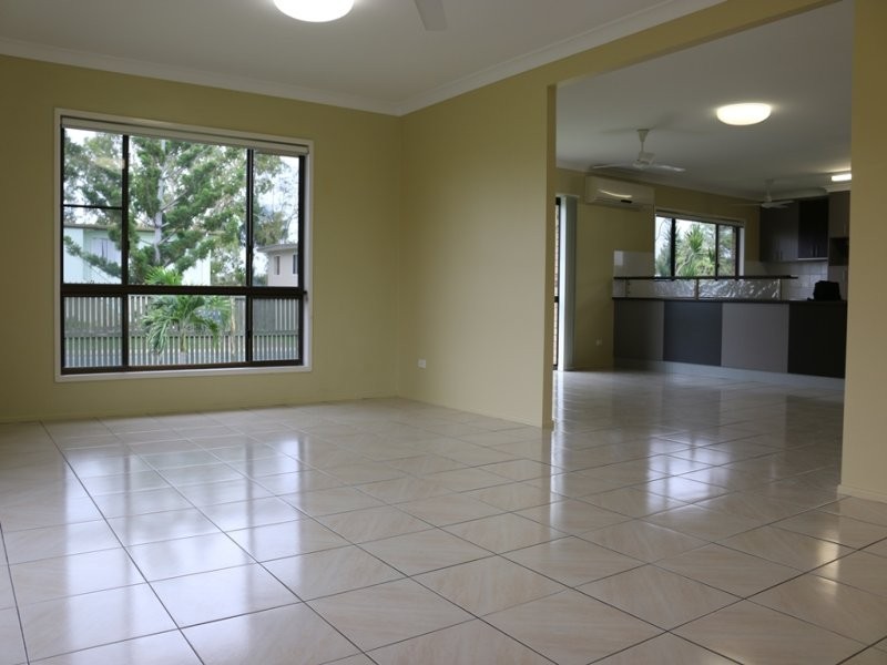 37 Melaleuca Street, Slade Point QLD 4740