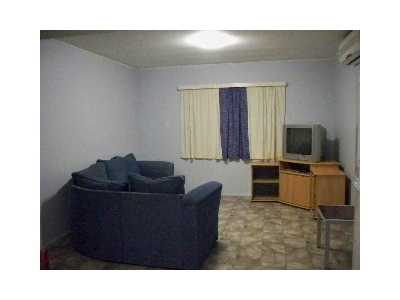 1/8 Carey Street, Hay Point QLD 4740