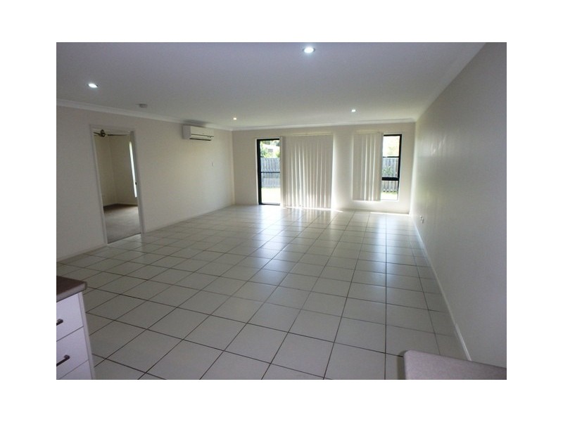 1/14 Bilgola Place, Blacks Beach QLD 4740