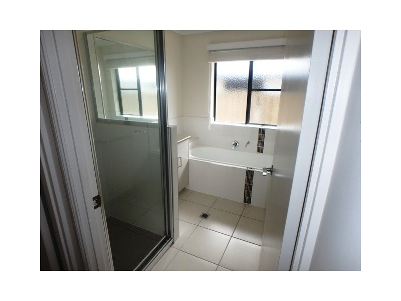 1/14 Bilgola Place, Blacks Beach QLD 4740