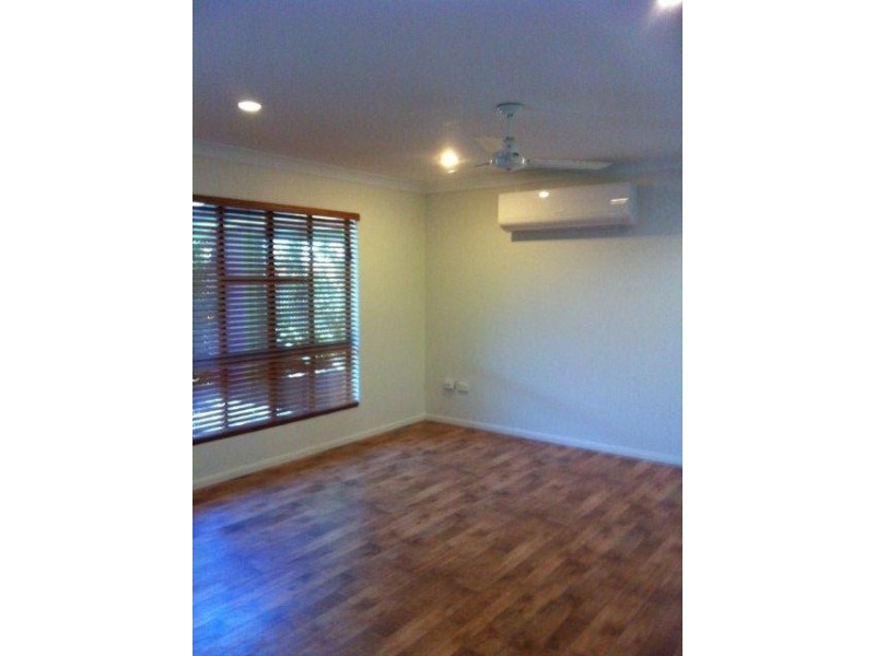 5 Sunseeker Crt, Blacks Beach QLD 4740