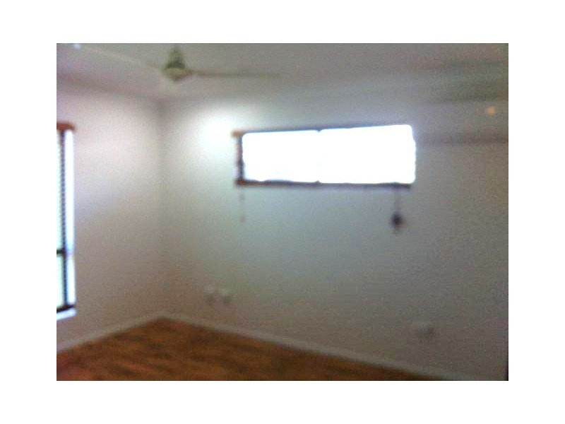 5 Sunseeker Crt, Blacks Beach QLD 4740