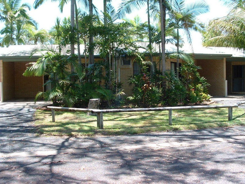 5/4 Symons Avenue, Bucasia QLD 4750