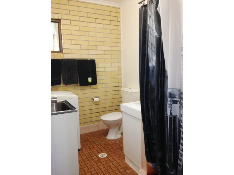 5/4 Symons Avenue, Bucasia QLD 4750