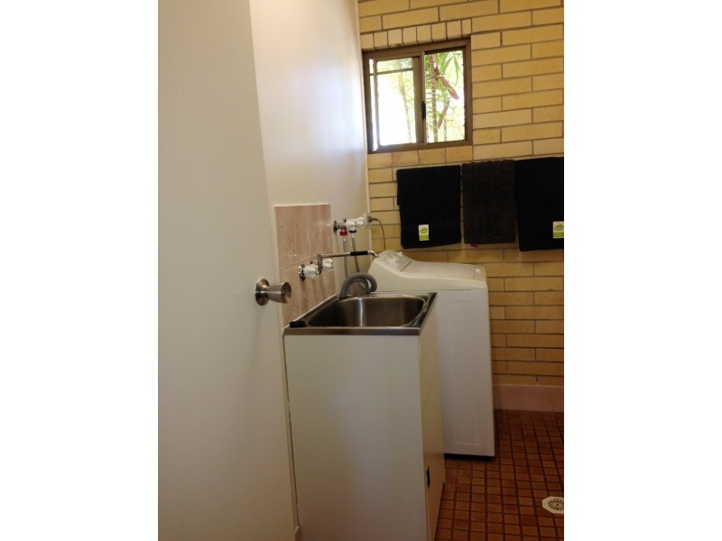 5/4 Symons Avenue, Bucasia QLD 4750