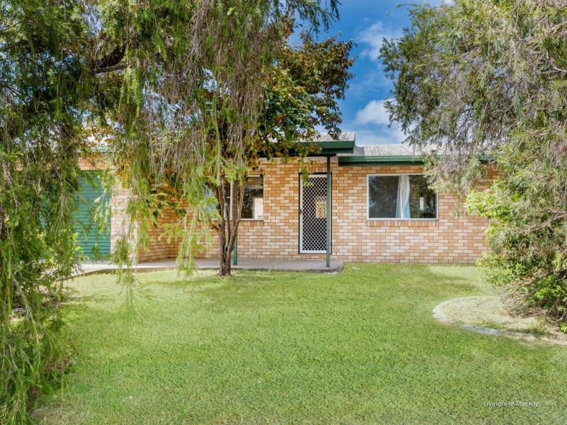 1 Kristy Crescent, Eimeo QLD 4740