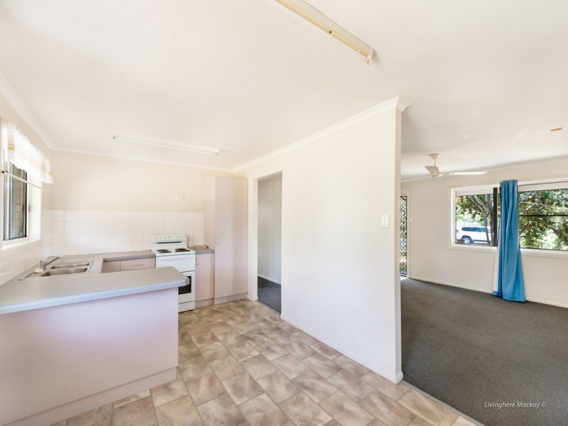 1 Kristy Crescent, Eimeo QLD 4740