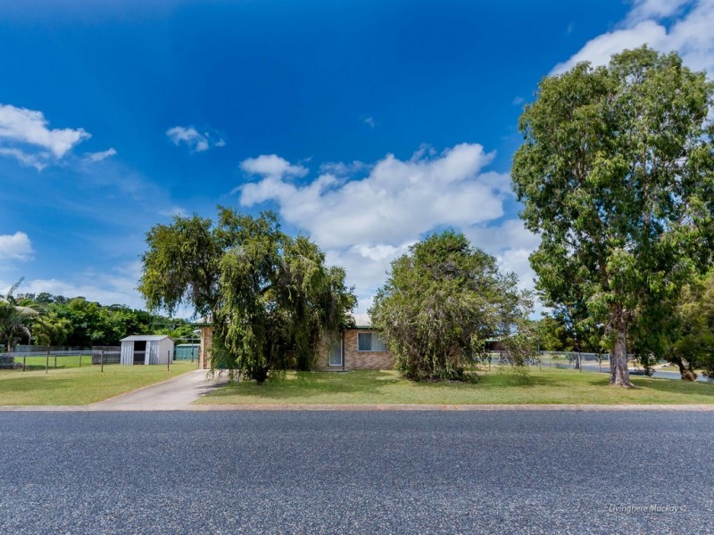 1 Kristy Crescent, Eimeo QLD 4740