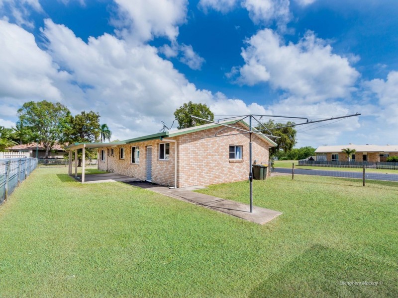 1 Kristy Crescent, Eimeo QLD 4740