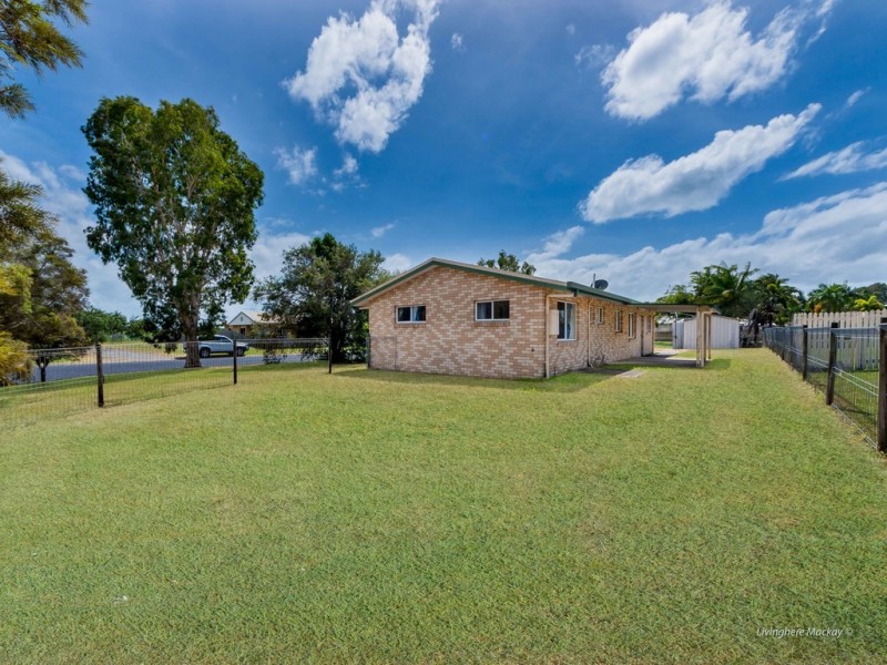 1 Kristy Crescent, Eimeo QLD 4740