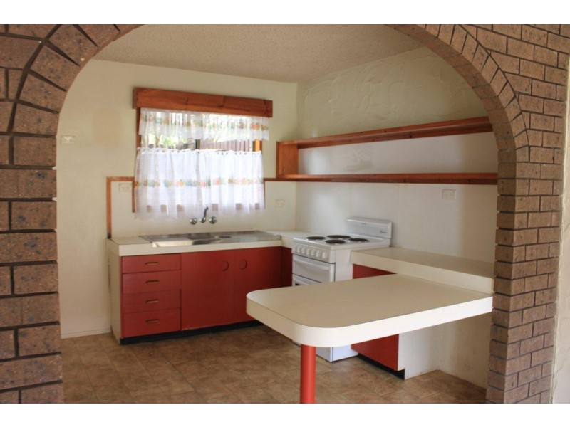 2/34 Keswick Avenue, Slade Point QLD 4740