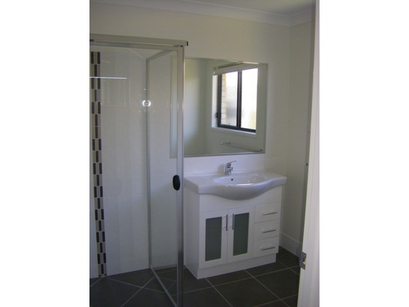 35 Elizabeth Street, Mirani QLD 4754