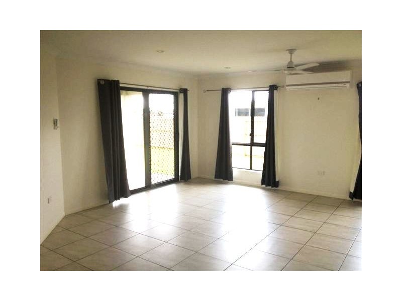 9 Salisbury Place,, Ooralea QLD 4740