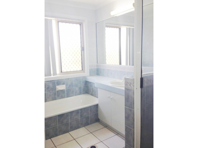 26 Lochmaben Court, Beaconsfield QLD 4740