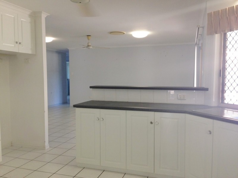 26 Lochmaben Court, Beaconsfield QLD 4740