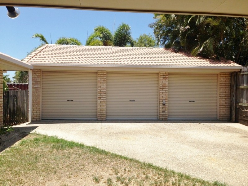 26 Lochmaben Court, Beaconsfield QLD 4740