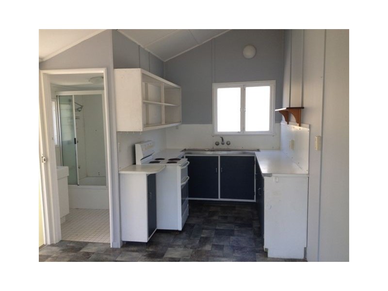 15 Shepherd Road, Eimeo QLD 4740