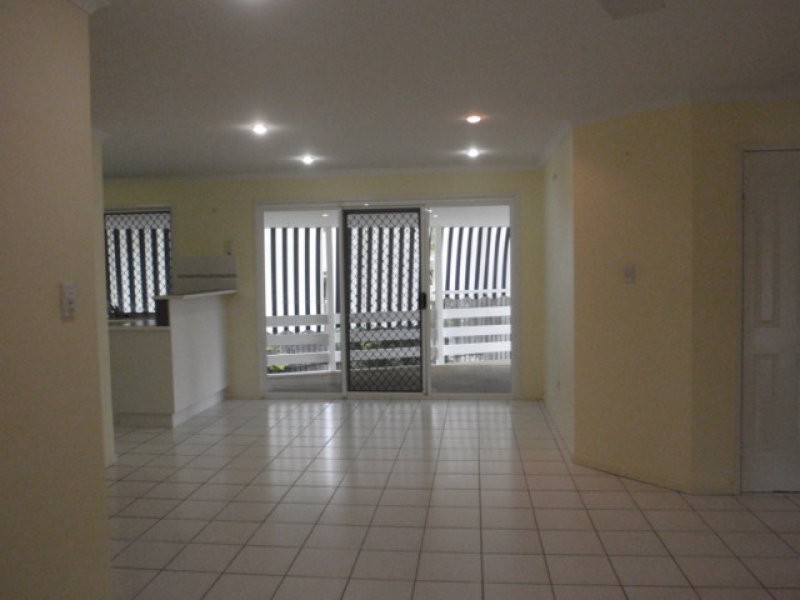 1 Hanlon Way, Rural View QLD 4740